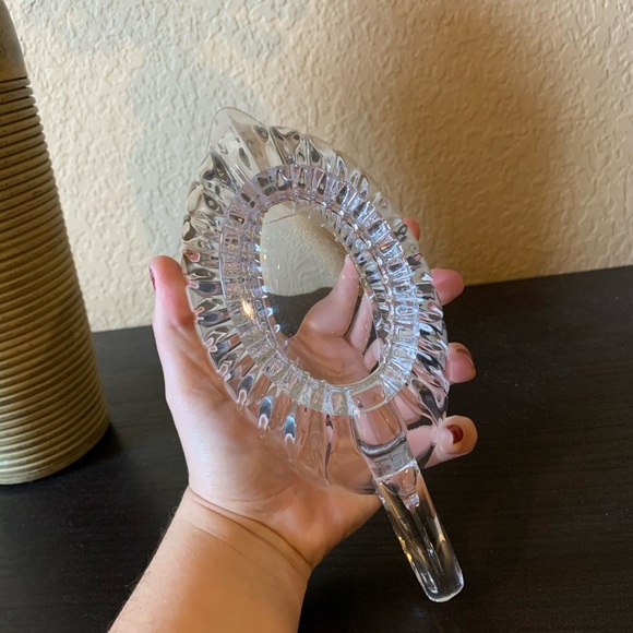 Beautiful crystal gravy / sauce dish - Picture 6 of 8